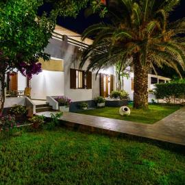 Irini studios, hotel a Skiros