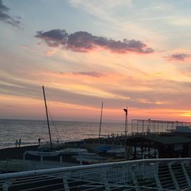 Spacious apartment 82m2 near the sea