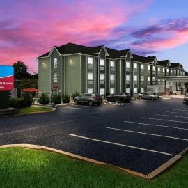 SureStay Plus Hotel by Best Western Sevierville, готель у місті Сев'єрвілл