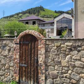 B&B Odzun, hotel u gradu 'Odzun'