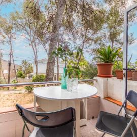 Luminoso Bungalow con parking, hotel in Tarragona