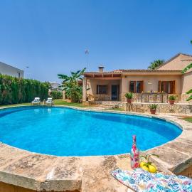 Ideal Property Mallorca - Rosas 28, ξενοδοχείο σε Sa Coma