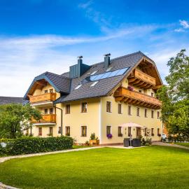Landhaus Appartement Seidenwebergut Anif bei Salzburg, Hotel in Niederalm