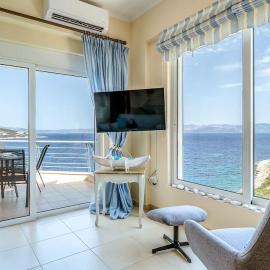 Seascape 3 Bedroom House, hotel a Schinias