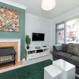 2BDR Peaceful Ground Floor Apartment Free Parking - Pass the Keys