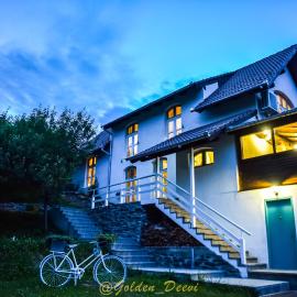 Golden Deevi, Hotel in Sălişte
