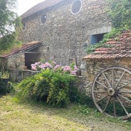 Gîte Le Meynet, hotel in Saint-Cyprien