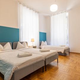 Mia Rooms - Room with Private Bath Bolzano Center, hotel in Bolzano