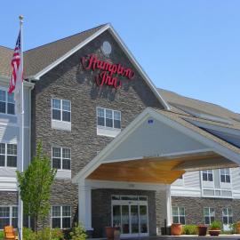 Hampton Inn Ellsworth，艾斯沃茲的飯店