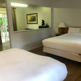 Bavarian Orchard Motel, hotel di Creston
