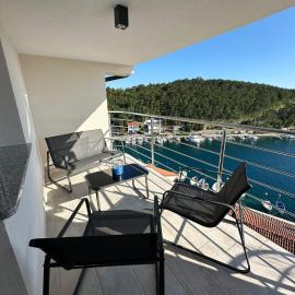 Dream View Villa, hotel din Jadranovo