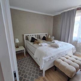 Brook-Stone Beach Guesthouse