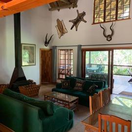 Schoemanskloof, Mpumalanga - Clancy Forest Lodge, hótel í Rietvlei