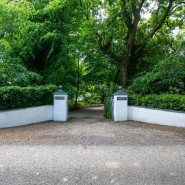 Kilpatrick Glebe - House and Beach Studio - Pet Friendly, hotel em Crossabeg