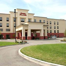 Hampton Inn & Suites Dayton-Airport, hôtel à Englewood