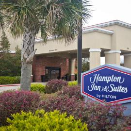 Hampton Inn & Suites Jennings、Jenningsのホテル