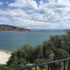 Breathtaking Oceanfront View Home & Private Beach: Xiropigado şehrinde bir otel