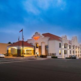 Hampton Inn San Francisco - Daly City, hotel di Daly City