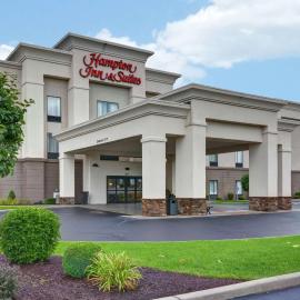 Hampton Inn and Suites New Hartford/Utica, hotel u gradu 'New Hartford'