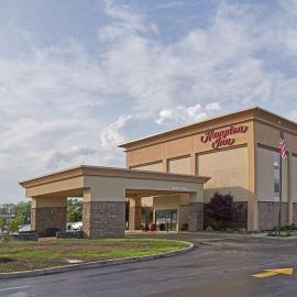 Hampton Inn Uniontown, hotell i Uniontown