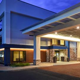 Hampton Inn White River Junction, отель в городе Уайт-Ривер-Джанкшн