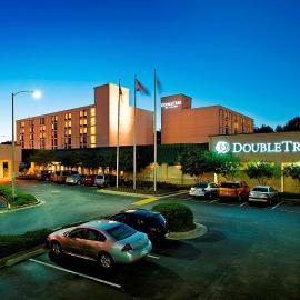 DoubleTree by Hilton Baltimore - BWI Airport, hótel í Linthicum Heights