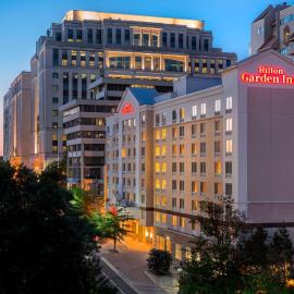Hilton Garden Inn Arlington/Courthouse Plaza, hotel Arlingtonban