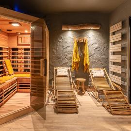 Einzigartige Traumwohnung mit Whirlpool & Sauna bietet Luxus und Erholung, Hotel in Neuheilenbach