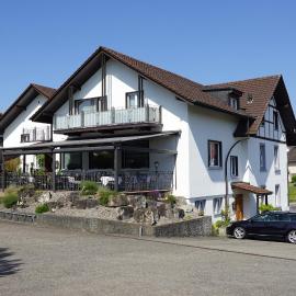 Gasthof Sonne, hotell sihtkohas Horriwil