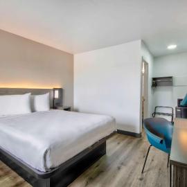 Motel 6-Austin, TX - North، فندق في أوستن