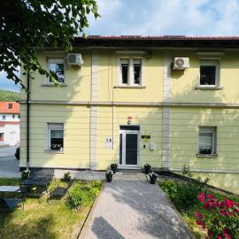 Lemonwood House, hotel di Postojna