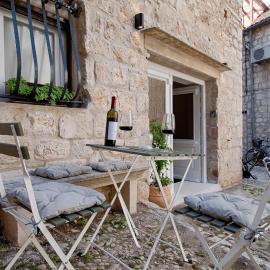 Apartment Kirinkin, hotel a Vis
