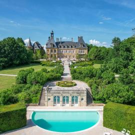Domaine d'Essendiéras โรงแรมในSaint-Médard-dʼExcideuil