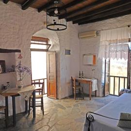 Philoxeno Traditional house - Ano Syros, hotell i Ano Syros