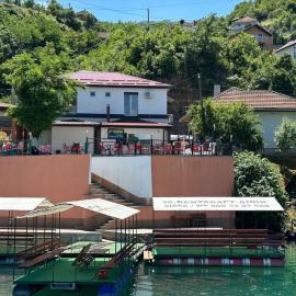 Lakeside Luxury Apartments, hotel a Jablanica