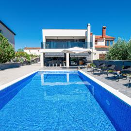 Villa La Perla Pula,Kroatien - by Istrabook