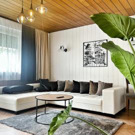 Papas Apartment, hotel en Lesce