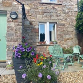 Idillic Two bed country cottage