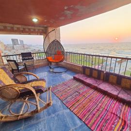 Hotel appartment alexandria sea view free wifi 3 bedrooms 2 toilets 5th floor Bellevue village agami available all year days & 5 heavy blanket available, hotel in Alexandria