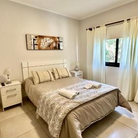 La Pedrera, Hotel in Villa María