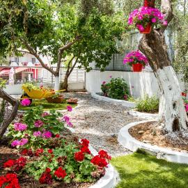 Ianos Apartments