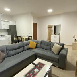 Ona’s Apartments, hotel a Lushnjë