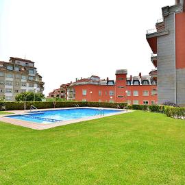 GALIHOST - Apartamento con piscina en el centro de Sanxenxo