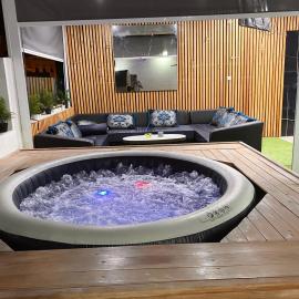 Appartement avec Terasse JACCUZI BARBECUE NETFLIX VUE SUR MER TOTALEMENT GRATUIT sans supplément, hotelli kohteessa Al Hoceima