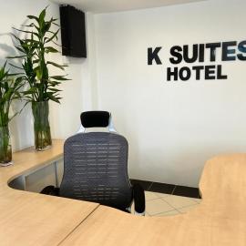 K SUITES HOTEL, hôtel à Chabang Tiga