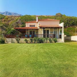 Villa Dimitra, hotel din Mourteri