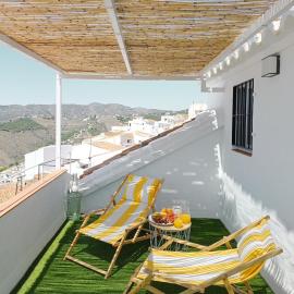 Las Pizarrillas: tu hogar en este blanco pueblo