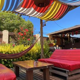 Kuyen Hostel & Tiny Houses, hotelli kohteessa Pichilemu