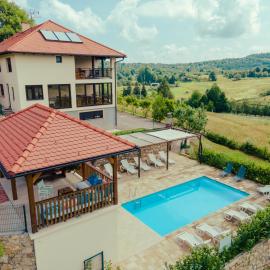 Jankovi Dvori, hotel in Rakovica