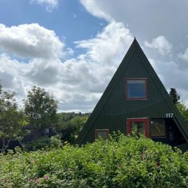 Nice holiday home in beautiful resort, hotel di Farsø